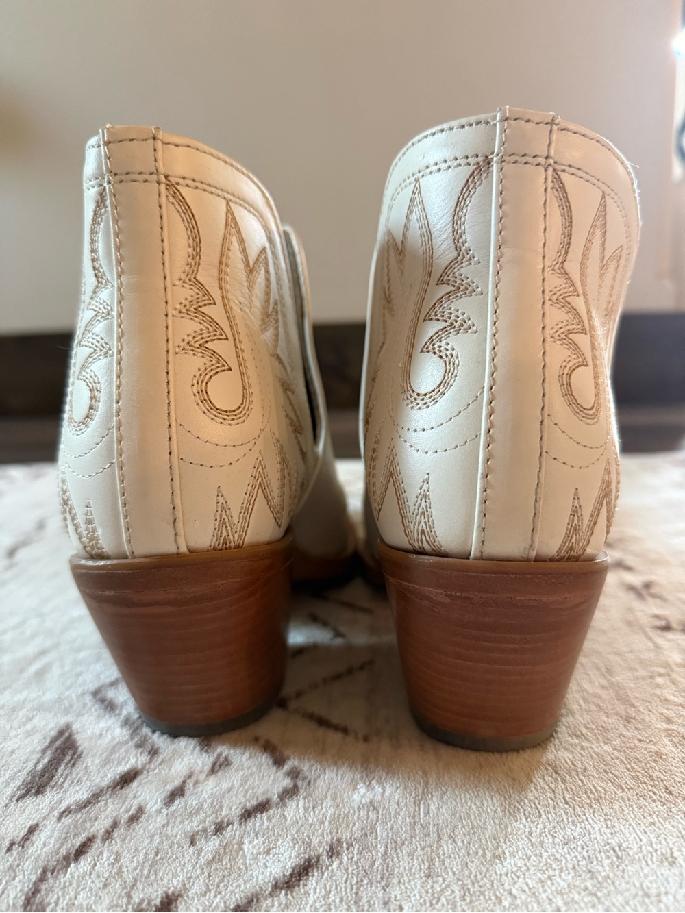Ariat Dixon Bootie - White - Picture 4 of 6